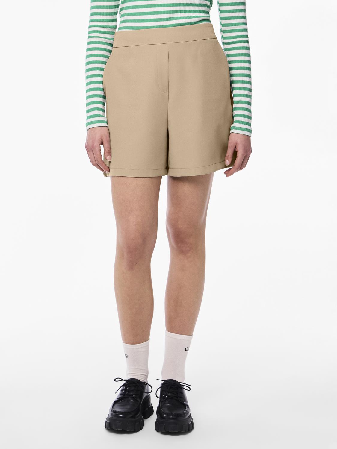 PCBOZZY Shorts - Silver Mink