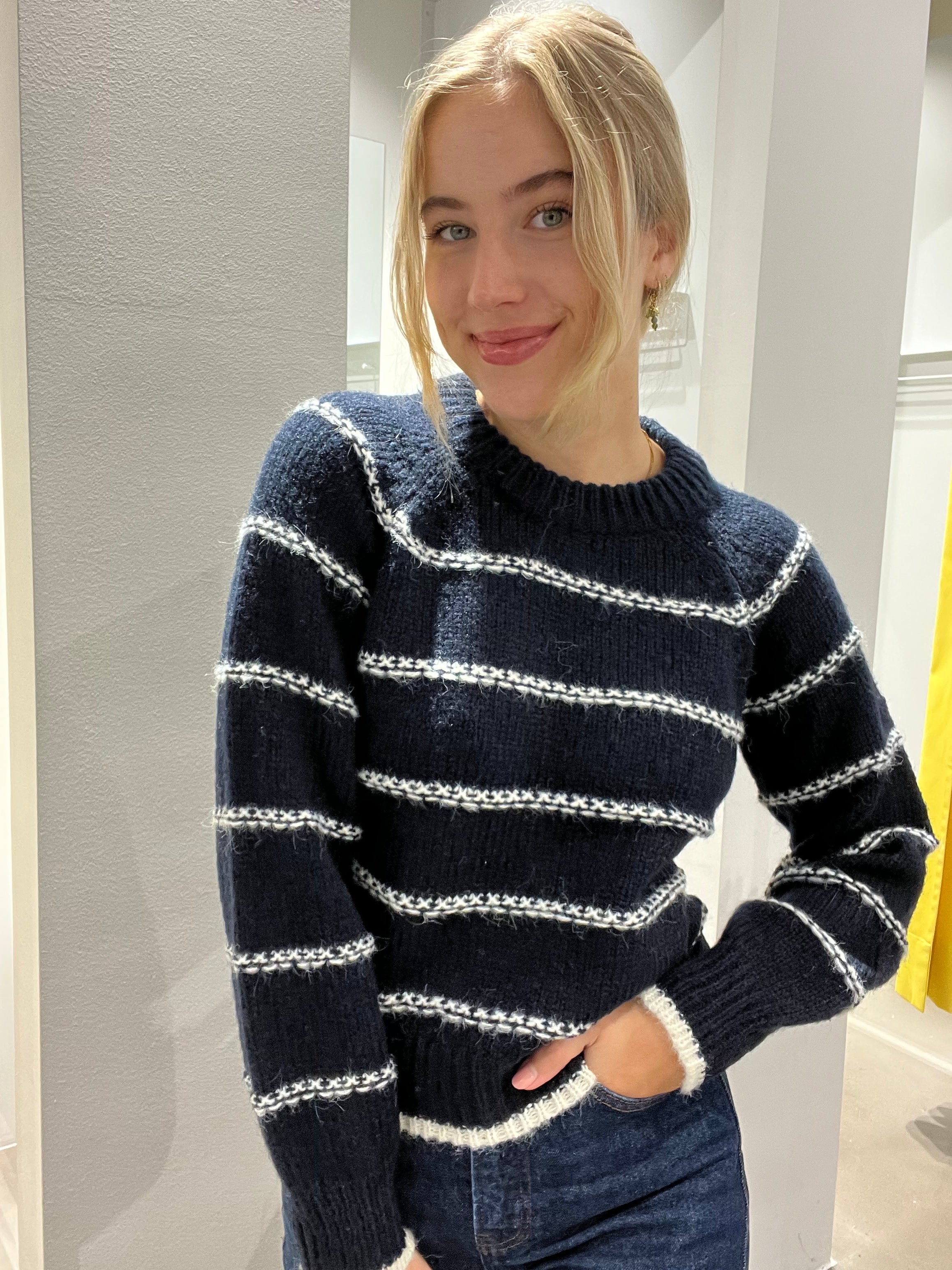 PCNELIA Pullover - Sky Captain