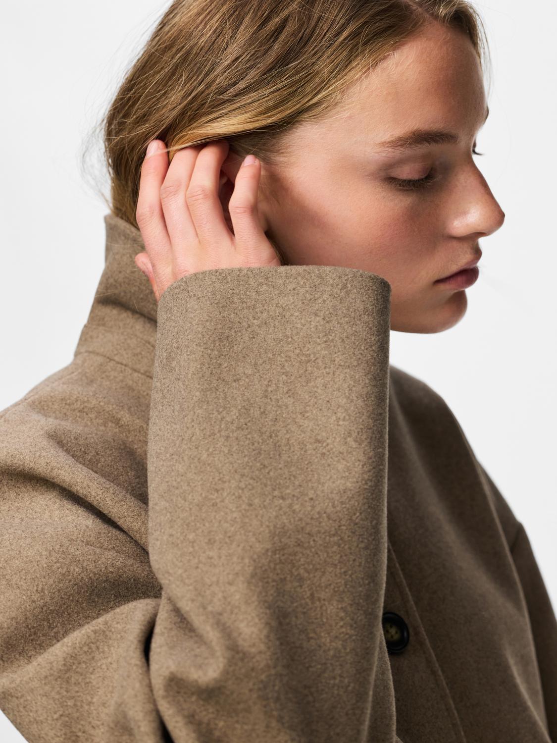 model_shot-detail
