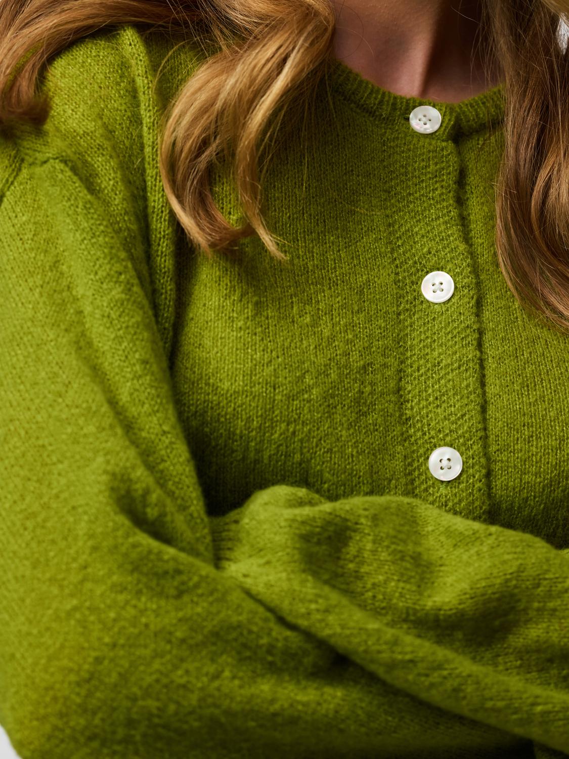 model_shot-detail