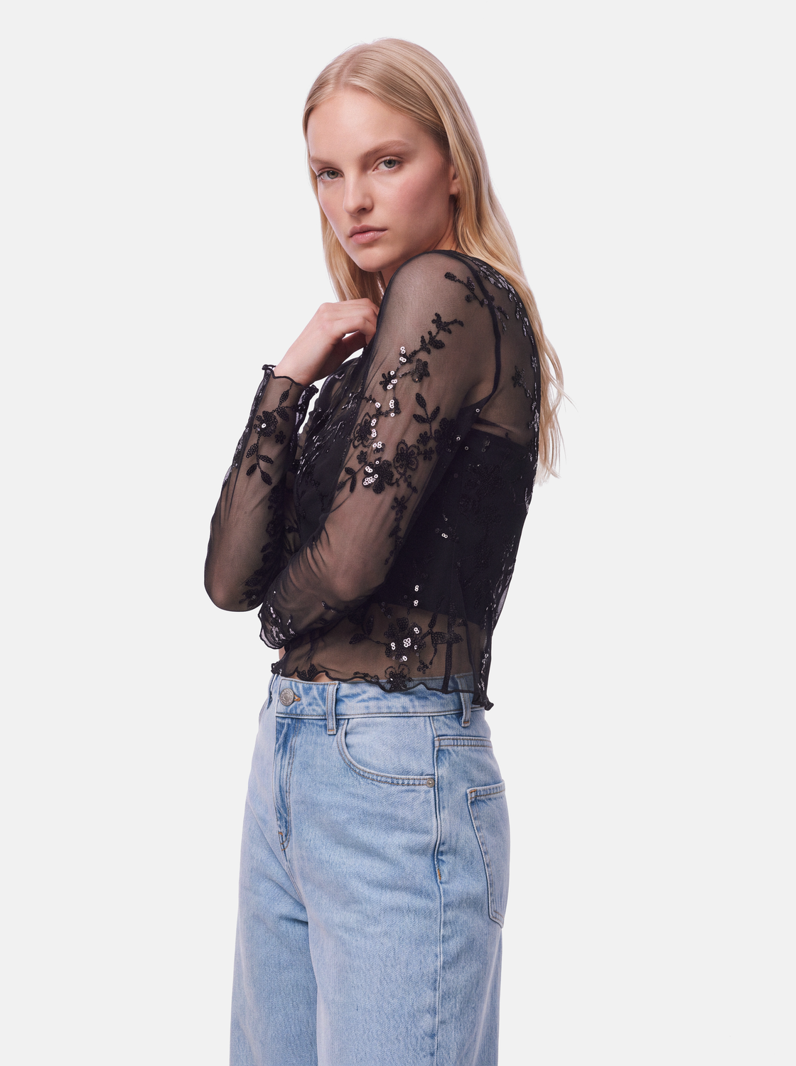 model_shot-detail