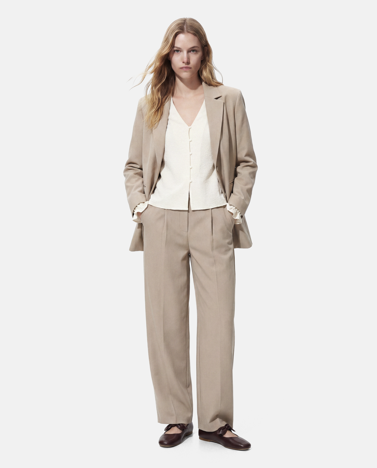 model_shot-front_full