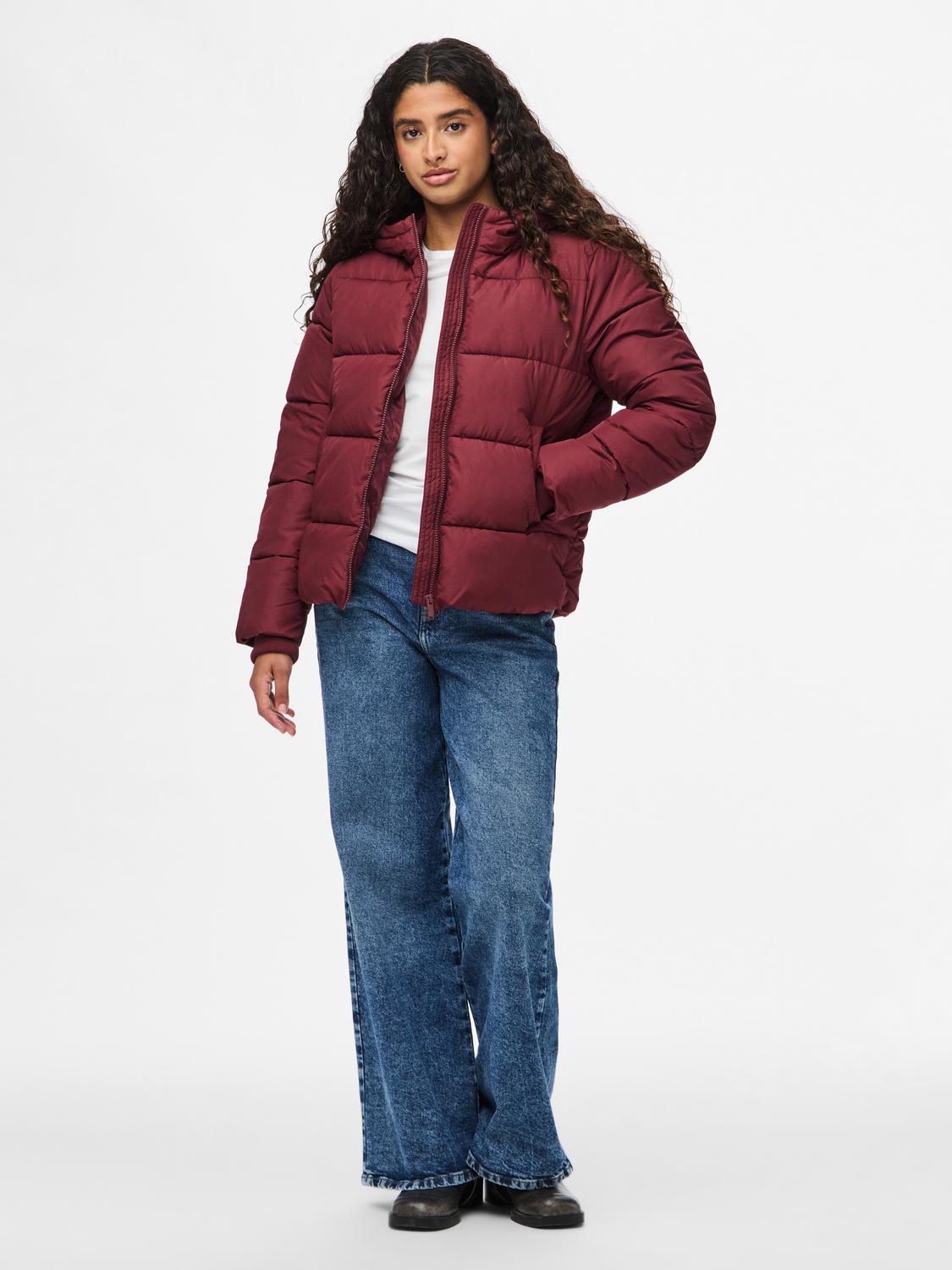 model_shot-front_full
