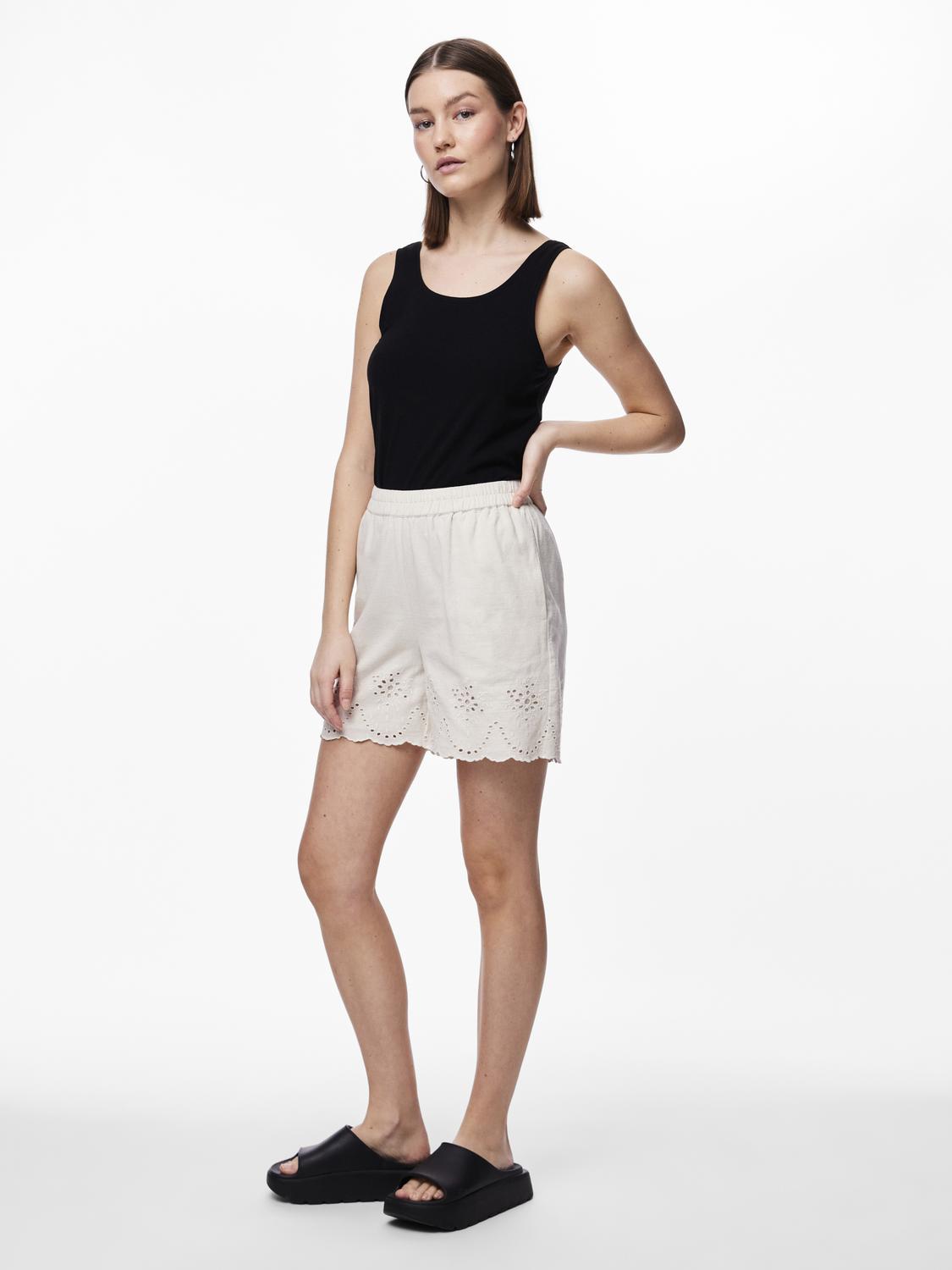 PCALMINA Shorts - Birch
