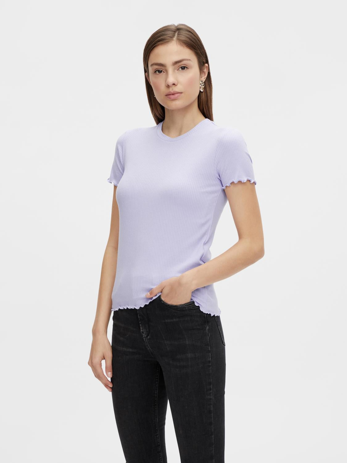model_shot-front