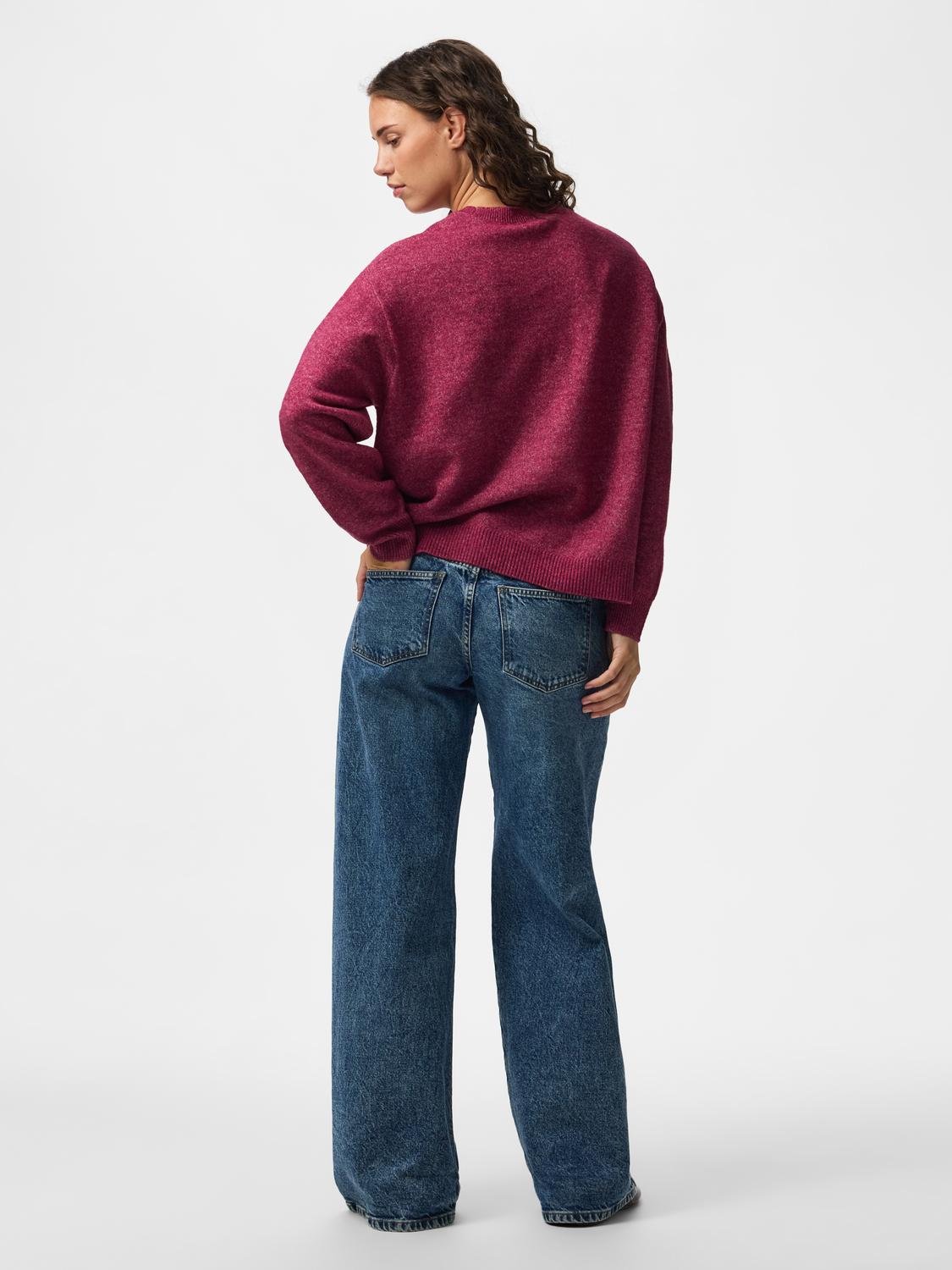 model_shot-back