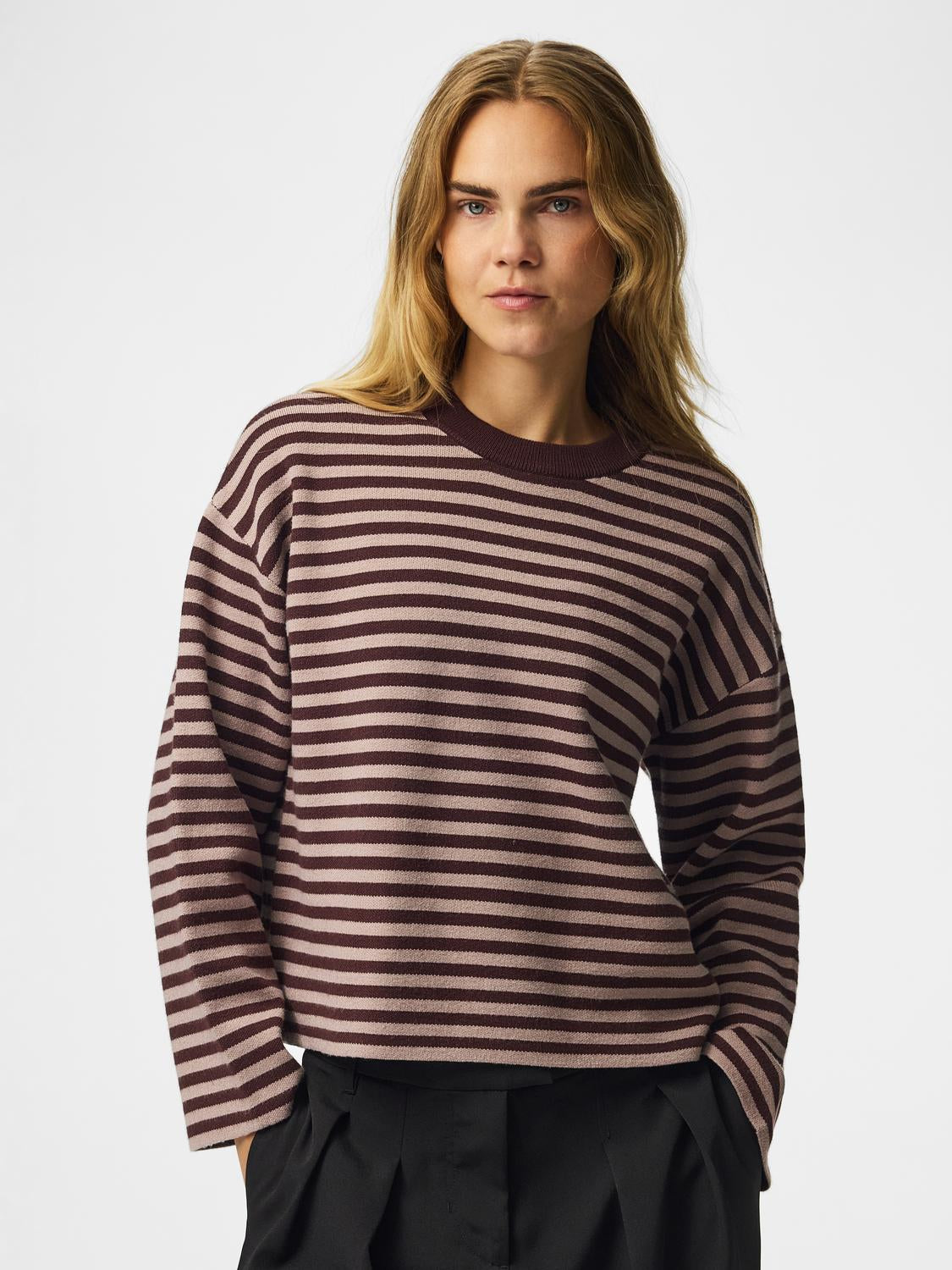 model_shot-front