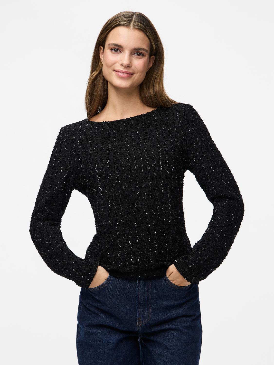 model_shot-front