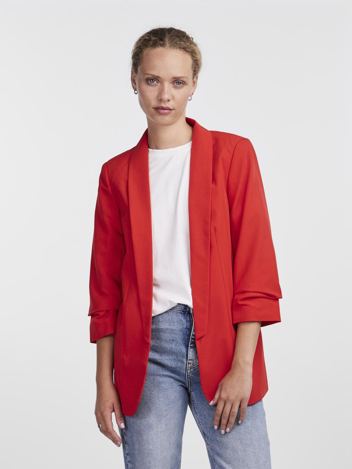 model_shot-front